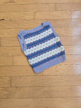 Vintage 90s | Whimsy Blue Cream Crop Top Knit Sweater Vest | WMS XS